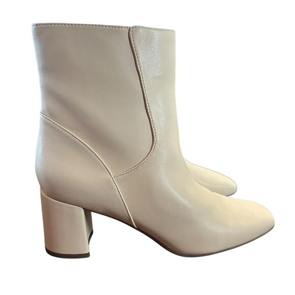 Naturalizer Wrenley Vanilla Smooth Square Toe  Ankle Booties NEW 9.5 - Picture 1 of 10